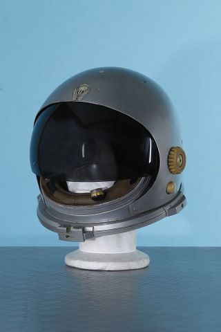 Casque français EFA type 21-23 pour pilote d’avion stratosphérique
