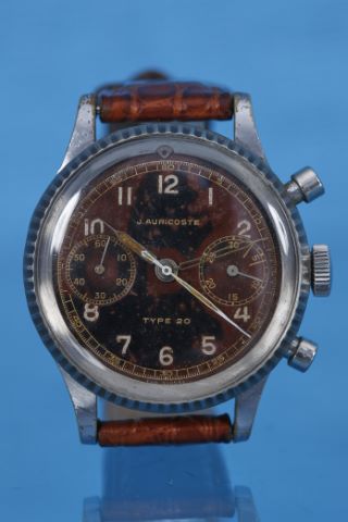 Chronographe bracelet de pilote de chasse, modèle type 20