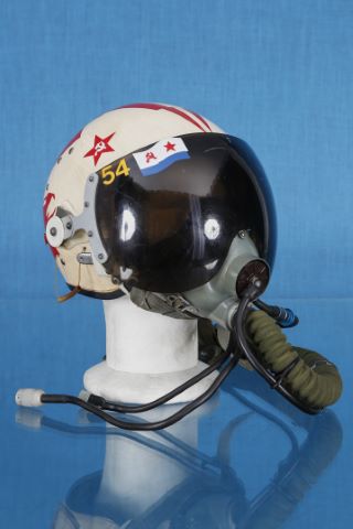 Casque soviétique à visière amovible et son masque à oxygène…
