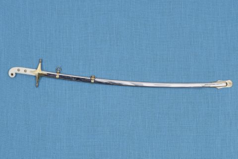 Sabres de cérémonie d’officier et de sous-officier du corps des…
