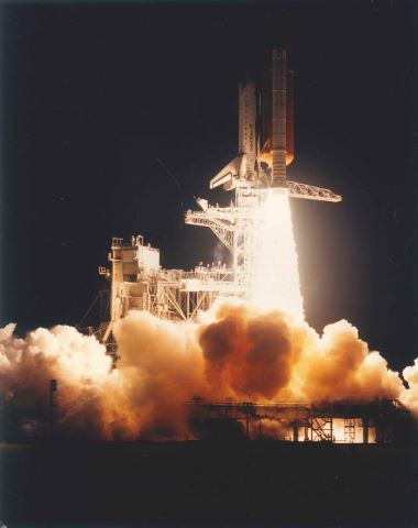 Decollage de la navette Endeavour