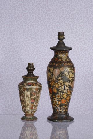 Deux vases montés en lampe