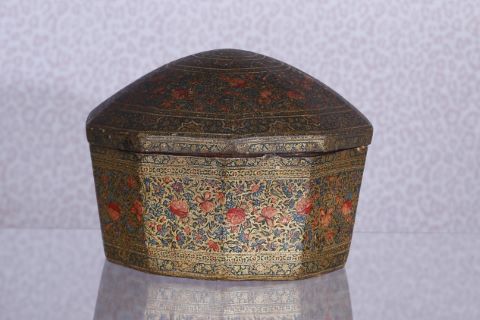 Boîte à couvercle à dix pans