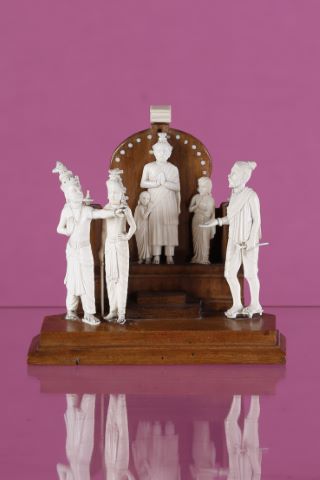 5 figurines