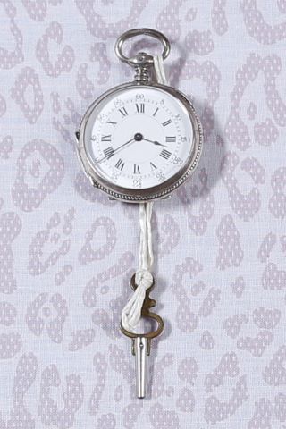2 montres de col avec clefs