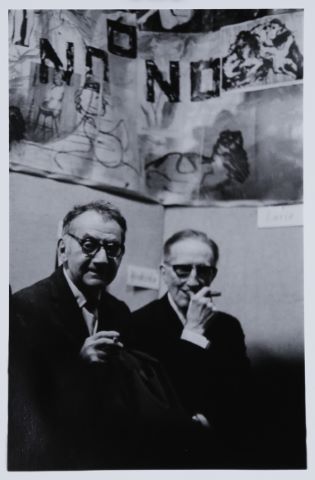 Portrait de Man Ray en compagnie de Marcel Duchamp