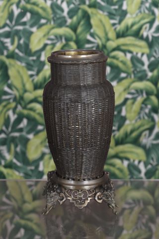 Dans le goût de Barbedienne Vase