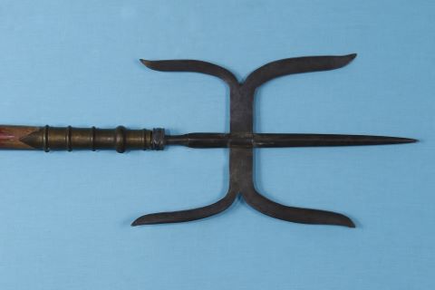 3 hallebardes