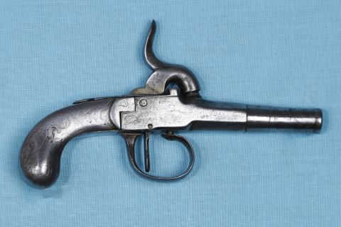 Pistolet converti à percussion