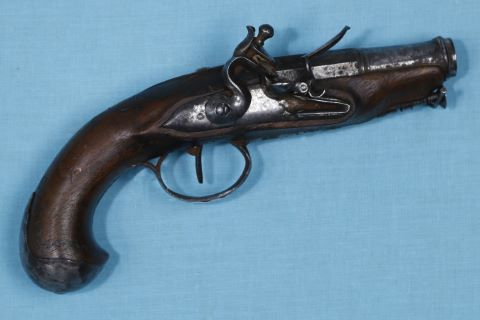 Pistolet de voyage à silex