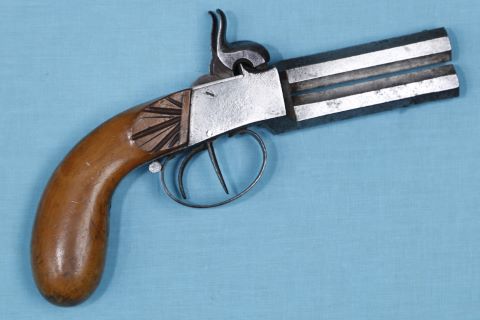 Pistolet à percussion