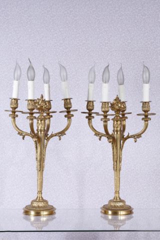 Paire de candélabres à 4 bras de lumière