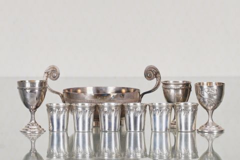 Ensemble en argent massif comprenant :