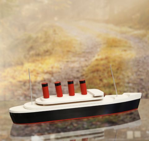 Michel Aroutcheff (né en 1946) Maquette de bateau