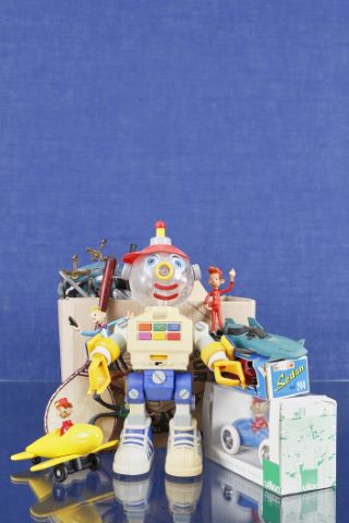 Important ensemble de jouets