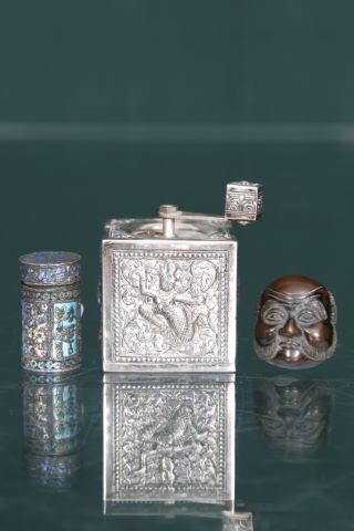 3 objets asiatiques