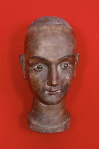 Tête de sainte