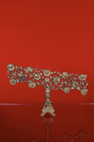 Rare paire d’ornements d’autel