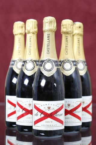 Champagne de Castellane, croix rouge, brut 6...