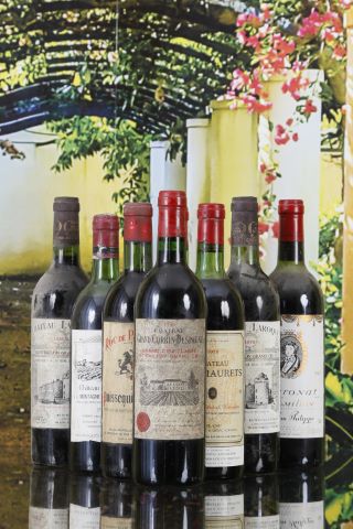 Région de Saint-Émilion Ensemble de 8 bouteilles