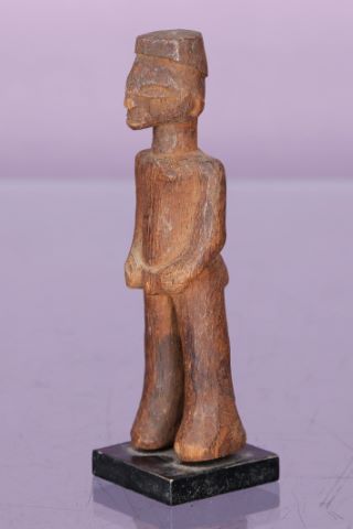 Statuette