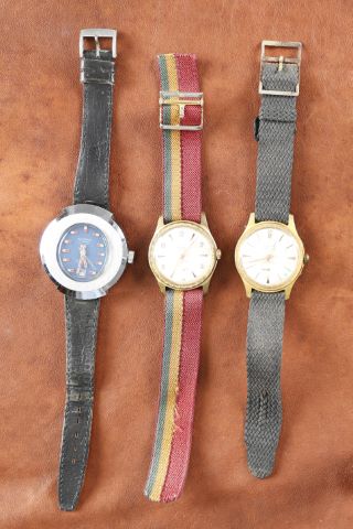 9 montres