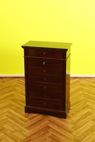 Petit meuble semainier