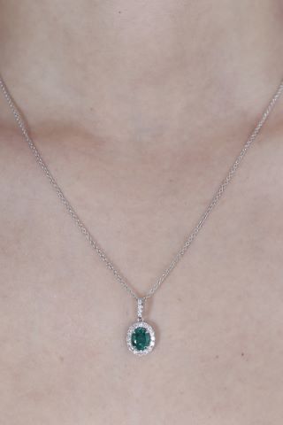 Collier pendentif