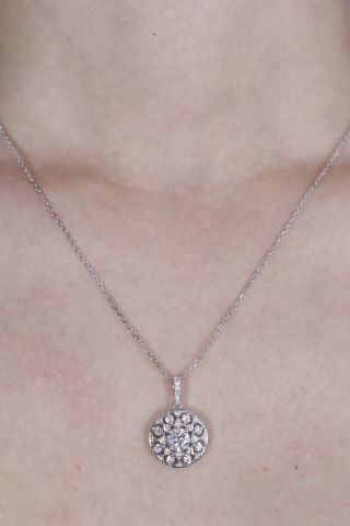 Collier pendentif