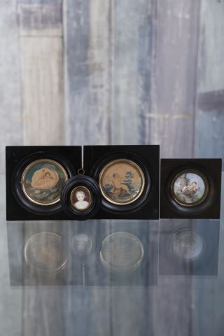Ensemble de 4 miniatures