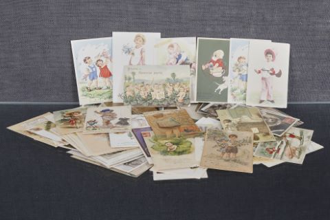 Environ 150 cartes postales anciennes