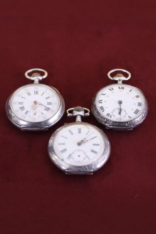 Lot de 10 montres de poche à remontoir