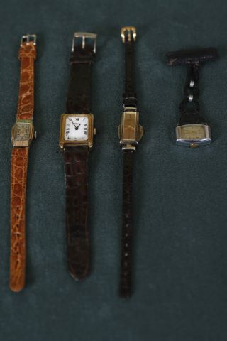 Ensemble de 4 montres de dame