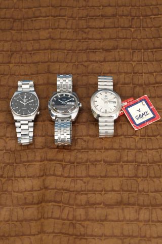 Ensemble de 3 montres-bracelet