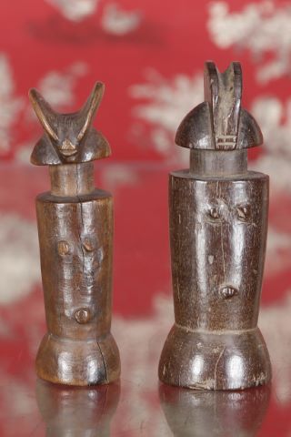 2 poupées
