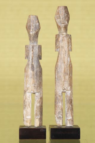 2 figures anthropomorphes
