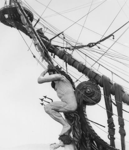 Ensemble de 30 photographies en noir et blanc