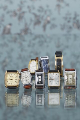Lot de 9 montres