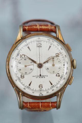 Telda et sans marque 2 montres chronographes