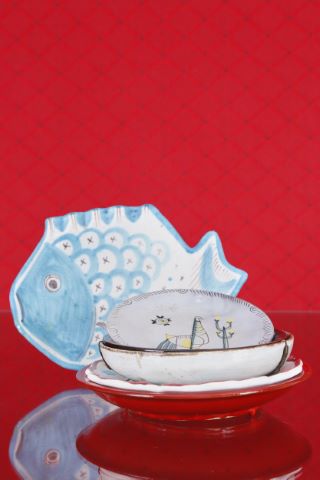 Ensemble de 6 coupes et plats à décors animaliers