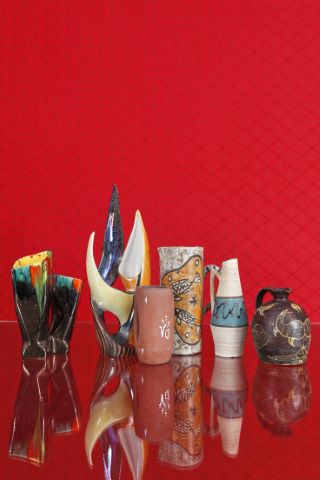 6 vases