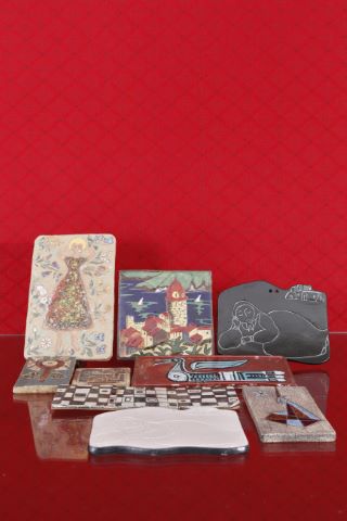 Ensemble de 9 plaques et carreaux