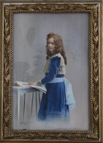 Portrait de Mademoiselle Salles, petite-fille de Gustave Eiffel, en écolière