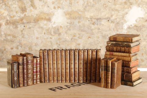Ensemble de 33 volumes dont :