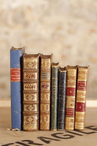 Ensemble de 7 volumes dont :