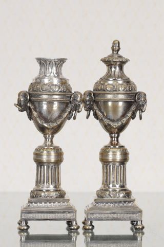Paire de bougeoirs