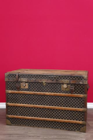 Grande malle de voyage