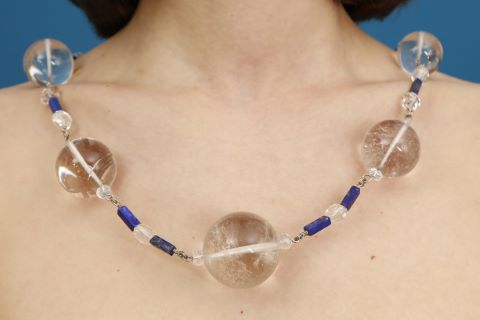 Collier long