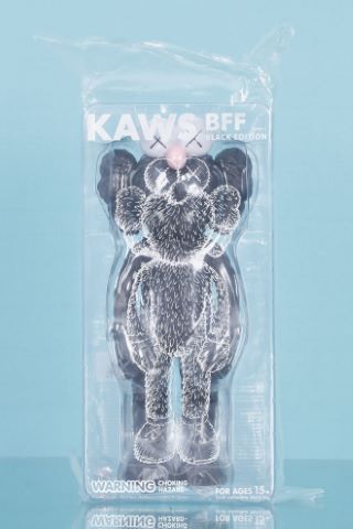 Kaws (né en 1974) BFF Black Edition