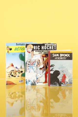 3 albums dédicacés
